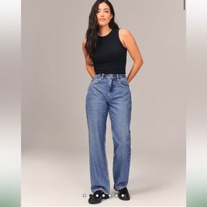 Abercrombie & Fitch NWT The Loose High Rise Curve Love 32